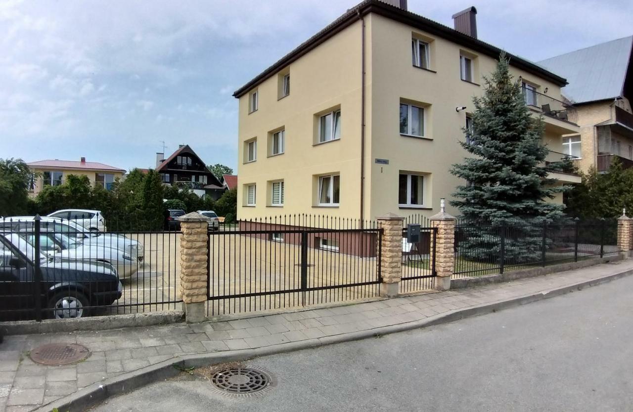 Poilsis Palangoje Pas Daiva Hotel Паланга Екстериор снимка