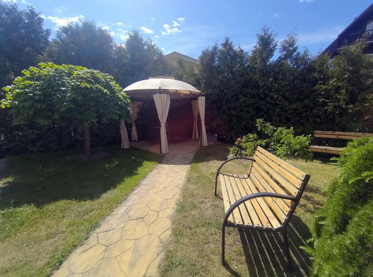 Poilsis Palangoje Pas Daiva Hotel Паланга Екстериор снимка